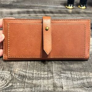 The Leather Post Wallet